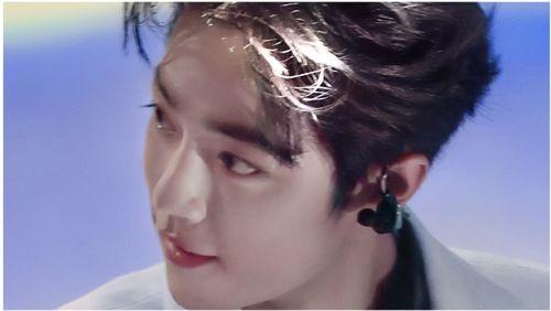 肖战日常吃瓜,瓜田里的日常,娱乐圈的“吃瓜达人”